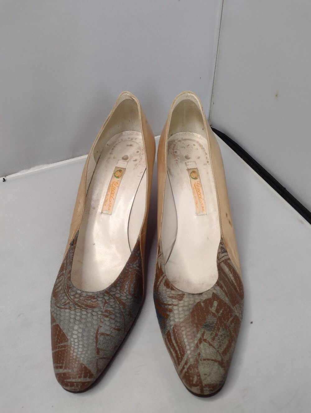 Vintage Gucci Women's Pumps Heels Dress Shoes Size 38B Leather A22
